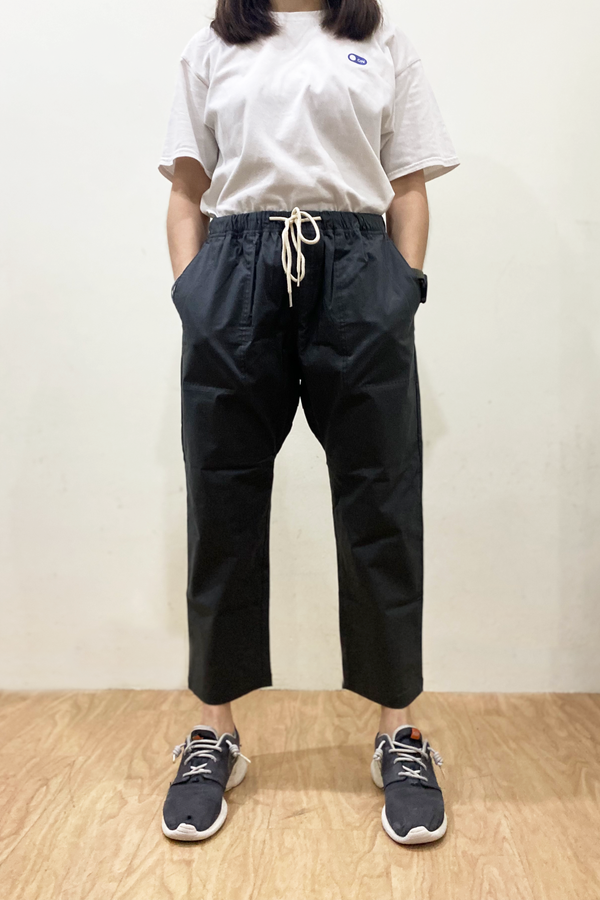 Signature Capri Pants