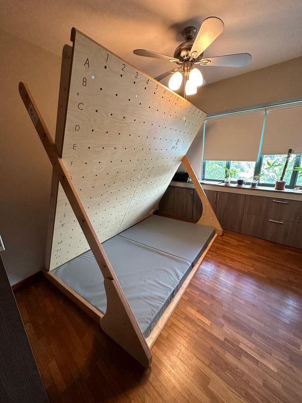 Custom Crash Mat (Deposit)